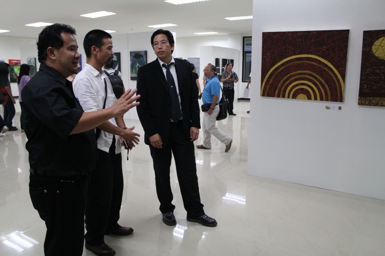 พิธีเปิดนิทรรศการ แลกเปลี่ยนศิลปกรรมไทย-เวียด
