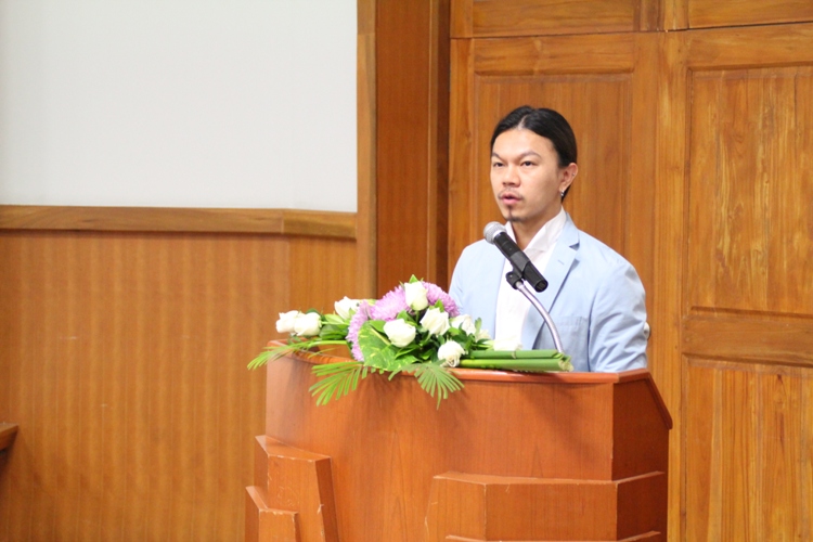 โครงการ ปฐมนิเทศนิสิตใหม่และพบผู้ปกครอง ประจำปีการศึกษา 2556