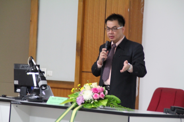 โครงการ ปฐมนิเทศนิสิตใหม่และพบผู้ปกครอง ประจำปีการศึกษา 2556