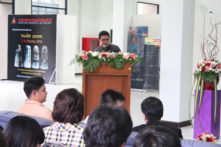 นิทรรศการแสดงผลงานของคณาจารย์ ใน THE CROSS PROJECT Lectures Exhibition