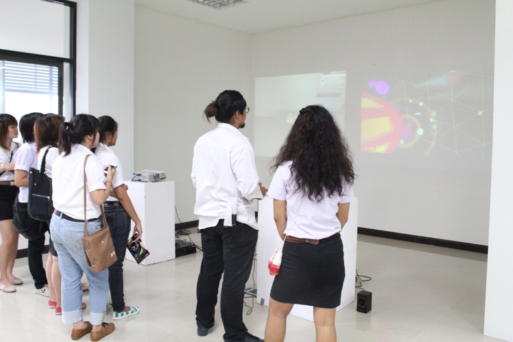 นิทรรศการแสดงผลงานของคณาจารย์ ใน THE CROSS PROJECT Lectures Exhibition