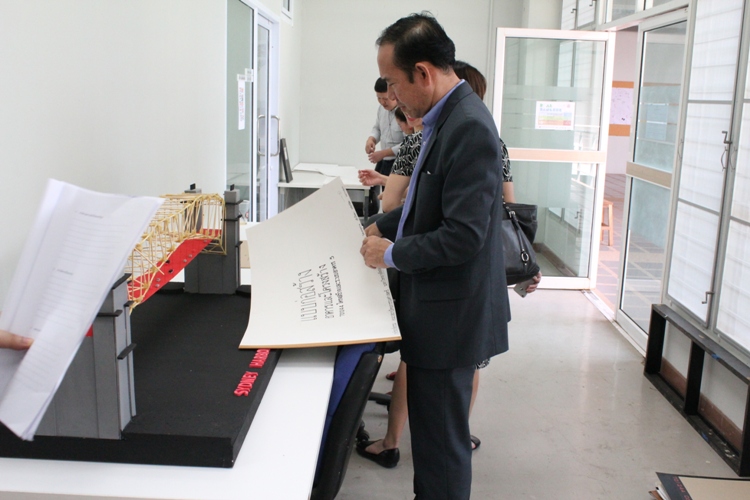 ประเมินหลักสูตรสถาปัตยกรรมศาสตรบัณฑิต 