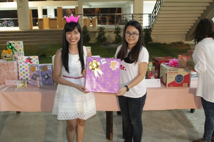 งานเลี้ยงสังสรรค์ "ต้อนรับปีใหม่" ประจำปี 2557 คณะสถาปัตยกรรมศาสตร์