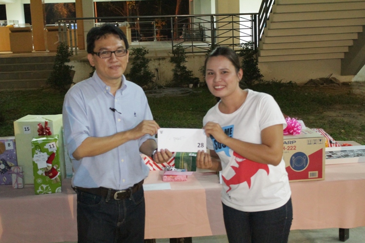 งานเลี้ยงสังสรรค์ "ต้อนรับปีใหม่" ประจำปี 2557 คณะสถาปัตยกรรมศาสตร์