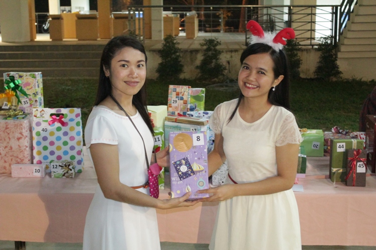 งานเลี้ยงสังสรรค์ "ต้อนรับปีใหม่" ประจำปี 2557 คณะสถาปัตยกรรมศาสตร์