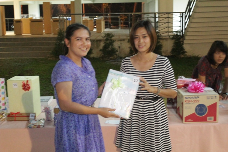 งานเลี้ยงสังสรรค์ "ต้อนรับปีใหม่" ประจำปี 2557 คณะสถาปัตยกรรมศาสตร์