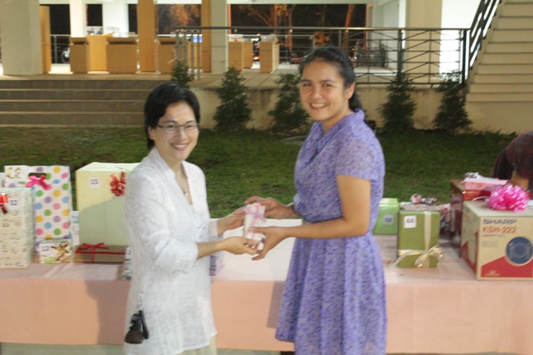 งานเลี้ยงสังสรรค์ "ต้อนรับปีใหม่" ประจำปี 2557 คณะสถาปัตยกรรมศาสตร์