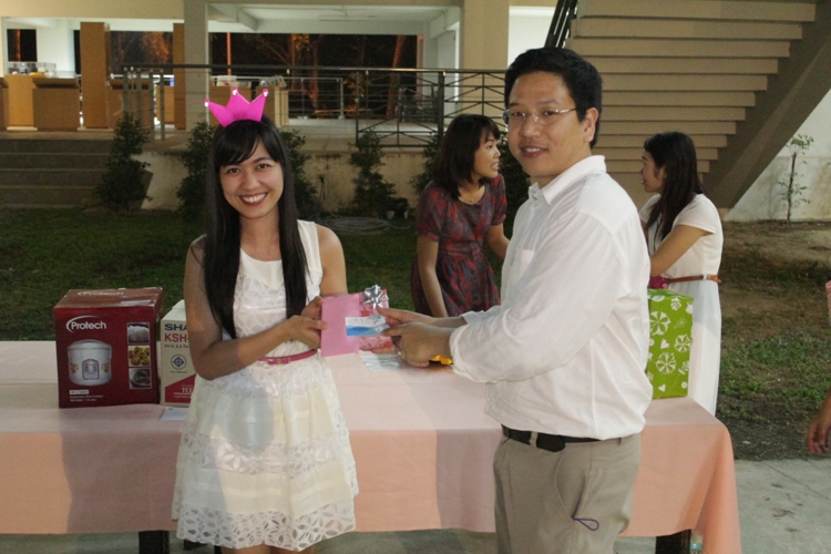 งานเลี้ยงสังสรรค์ "ต้อนรับปีใหม่" ประจำปี 2557 คณะสถาปัตยกรรมศาสตร์