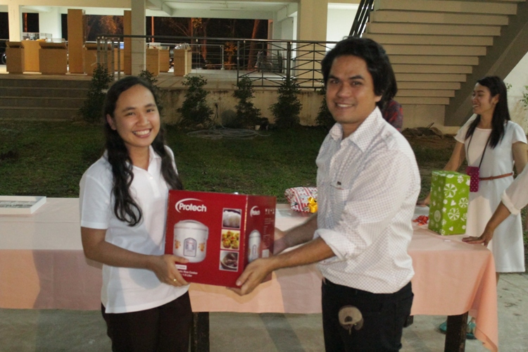 งานเลี้ยงสังสรรค์ "ต้อนรับปีใหม่" ประจำปี 2557 คณะสถาปัตยกรรมศาสตร์