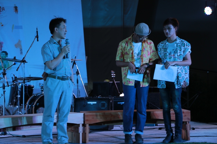 โครงการเทศกาลของขวัญและดนตรี ประจำปีการศึกษา 2556