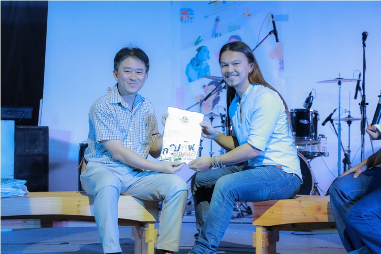 โครงการเทศกาลของขวัญและดนตรี ประจำปีการศึกษา 2556