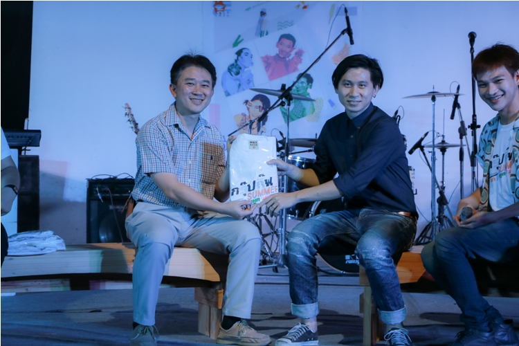 โครงการเทศกาลของขวัญและดนตรี ประจำปีการศึกษา 2556