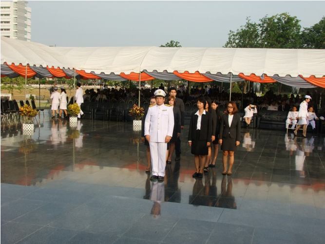 ร่วมพิธีถวายราชสักการะแด่พระบรมราชานุสาวรีย์สมเด็จพระนเรศวรมหาราช เนื่องในวันคล้ายวันสวรรคต