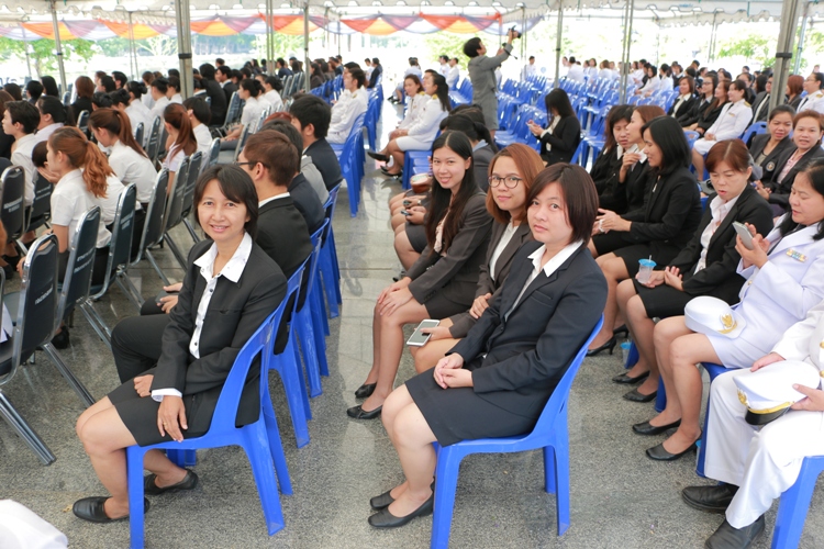 ร่วมพิธีถวายราชสักการะแด่พระบรมราชานุสาวรีย์สมเด็จพระนเรศวรมหาราช เนื่องในวันคล้ายวันสวรรคต