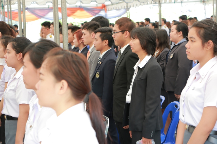 ร่วมพิธีถวายราชสักการะแด่พระบรมราชานุสาวรีย์สมเด็จพระนเรศวรมหาราช เนื่องในวันคล้ายวันสวรรคต