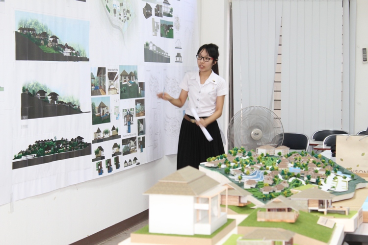 ตรวจวิทยานิพนธ์ นิสิต ชั้นปีที่ 5 ประจำการศึกษา 2556 สาขาวิชาสถาปัตยกรรม