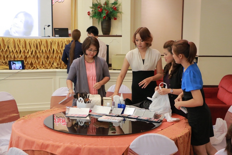 โครงการปัจฉิมนิเทศ และงานเลี้ยงอำลารุ่นพี่ ประจำปีการศึกษา 2556