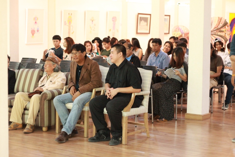 นิทรรศการจัดแสดงผลงานศิลปะนิพนธ์ของนิสิตชั้นปีที่ 4 สาขาวิชาออกแบบทัศนศิลป์ ปีการศึกษา 2556  