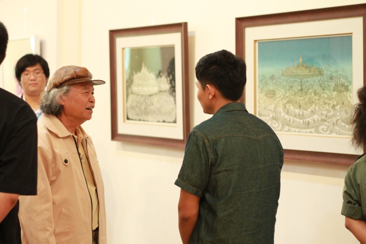 นิทรรศการจัดแสดงผลงานศิลปะนิพนธ์ของนิสิตชั้นปีที่ 4 สาขาวิชาออกแบบทัศนศิลป์ ปีการศึกษา 2556  