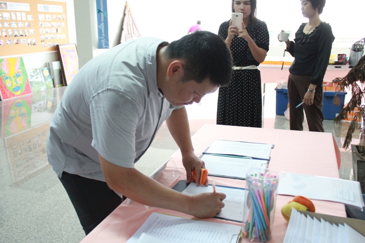 โครงการ สัมมนาบุคลากรเพื่อประเมินและพัฒนาแผนการดำเนินงาน คณะสถาปัตยกรรมศาสตร์  ประจำปี 2557