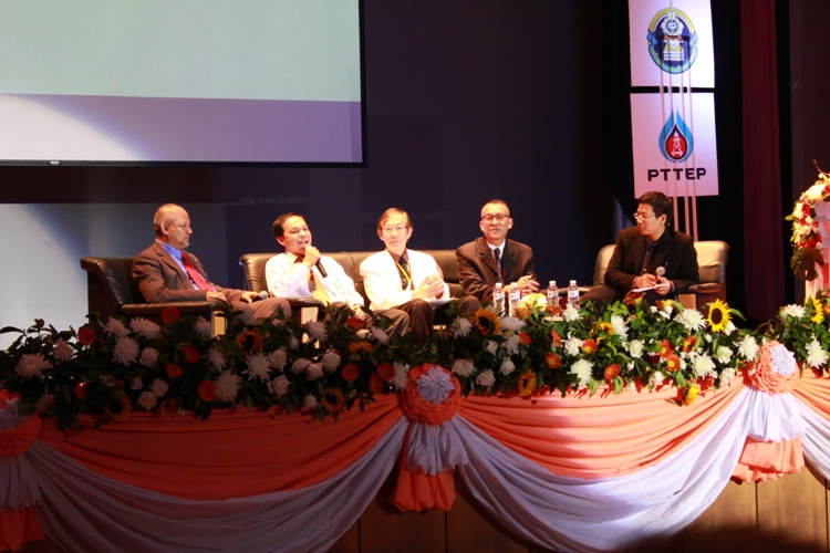 เข้าร่วมจัดนิทรรศการในงานประชุมวิชาการ  นเรศวรวิจัย ครั้งที่ 10