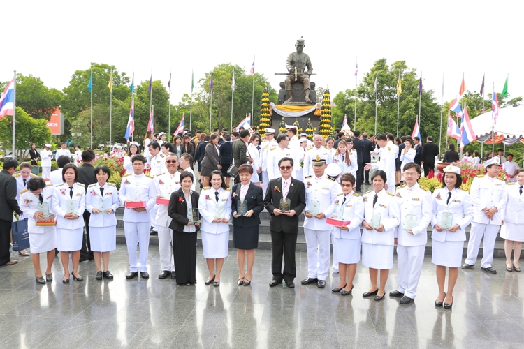 ร่วมพิธีบวงสรวง สมเด็จพระนเรศวรมหาราช ในวันคล้ายวันสถาปนามหาวิทยาลัยเนรศวร 
