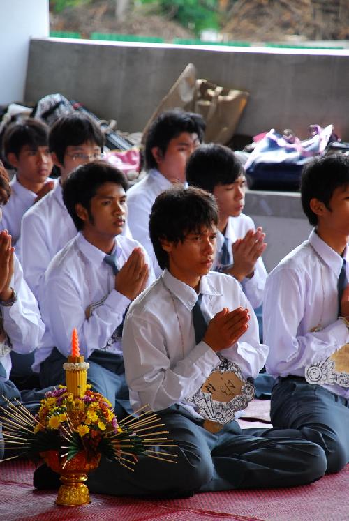 พิธีไหว้ครูและครอบครู ปีการศึกษา 2551