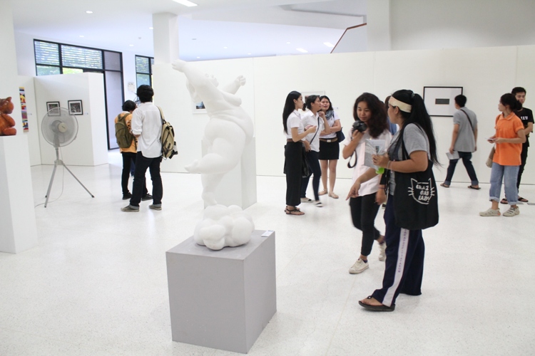 นิทรรศการการแสดงผลงาน SYNCHRONIZE EXHIBITION ART