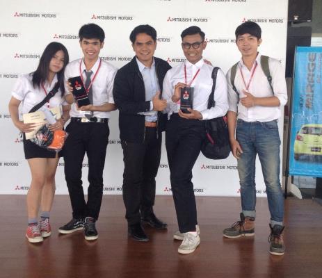 นิสิตคณะสถาปัตย์ คว้า 4 รางวัล การประกวดออกแบบเครื่องแต่งกาย
