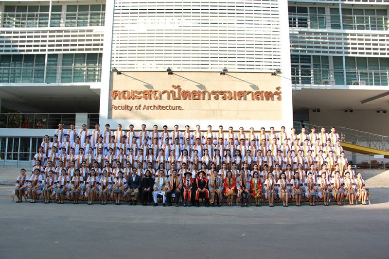พิธีพระราชทานปริญญาบัตรประจำปีการศึกษา 2557