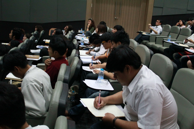 บรรยายพิเศษ หัวข้อ "การออกแบบอาคารสูง" 