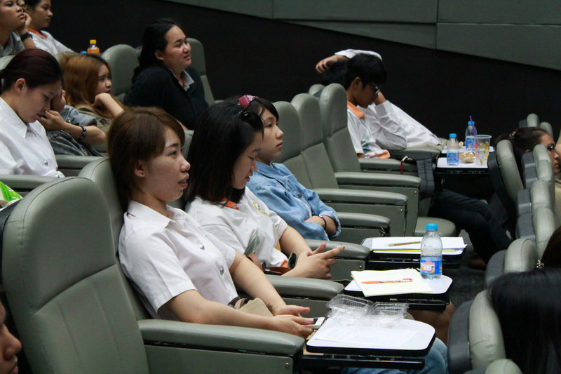 บรรยายพิเศษหัวข้อ "Relationship between  and interior  in Professional practice"