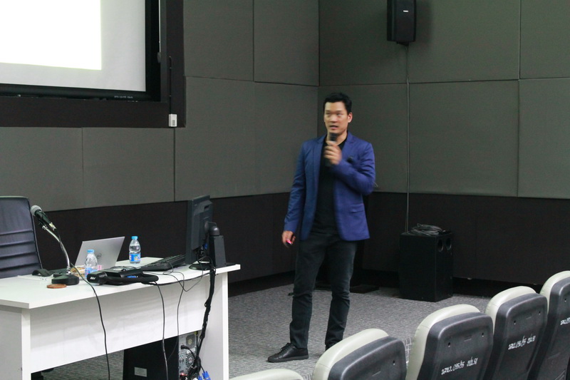 บรรยายพิเศษหัวข้อ "Relationship between  and interior  in Professional practice"