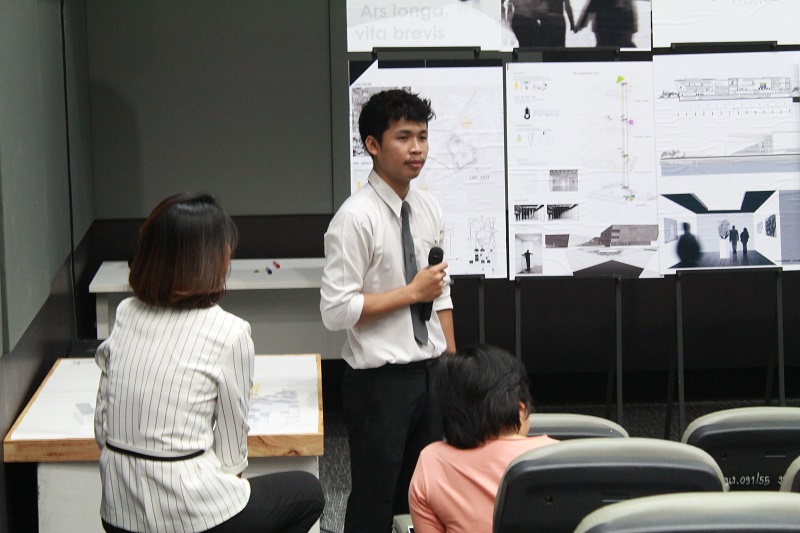 ตรวจผลงานวิทยานิพนธ์ นิสิตชั้นปีที่ 5 สาขาสถาปัตยกรรม ประจำปีการศึกษา 2558