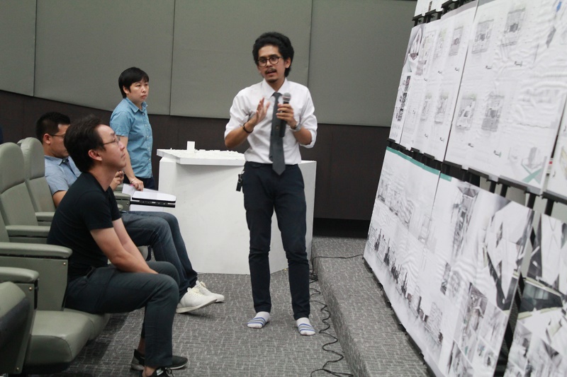 ตรวจผลงานวิทยานิพนธ์ นิสิตชั้นปีที่ 5 สาขาสถาปัตยกรรม ประจำปีการศึกษา 2558