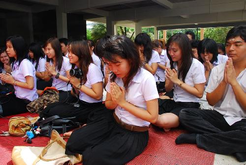 พิธีไหว้ครูและครอบครู ปีการศึกษา 2551