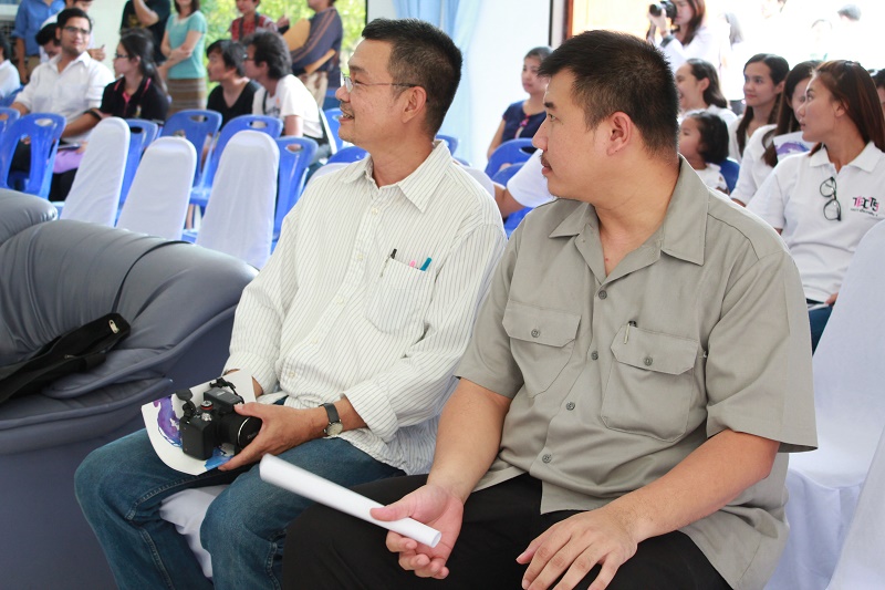 นิทรรศการศิลปกรรมผลงานศิลปนิพนธ์ของนิสิตชั้นปีที่ 4 สาขาวิชาออกแบบทัศนศิลป์ ประจำปีการศึกษา 2558 