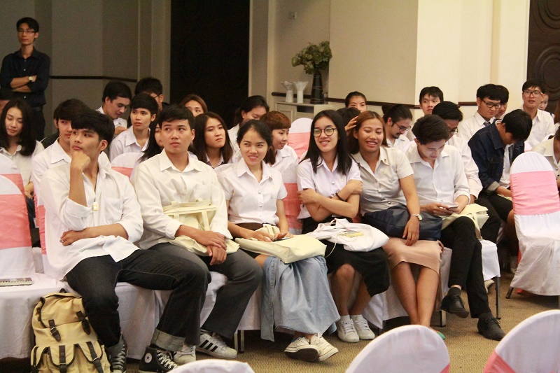 โครงการปัจฉิมนิเทศและงานเลี้ยงอำลารุ่นพี่ ประจำปีการศึกษา 2558