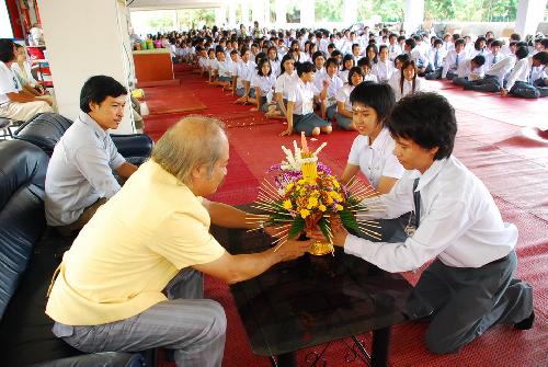พิธีไหว้ครูและครอบครู ปีการศึกษา 2551
