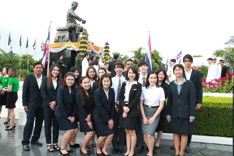 พิธีบวงสรวง สมเด็จพระนเรศวรมหาราชในวันคล้ายวันสถาปนามหาวิทยาลัยเนรศวร 