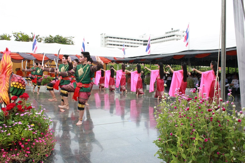 พิธีบวงสรวง สมเด็จพระนเรศวรมหาราชในวันคล้ายวันสถาปนามหาวิทยาลัยเนรศวร 