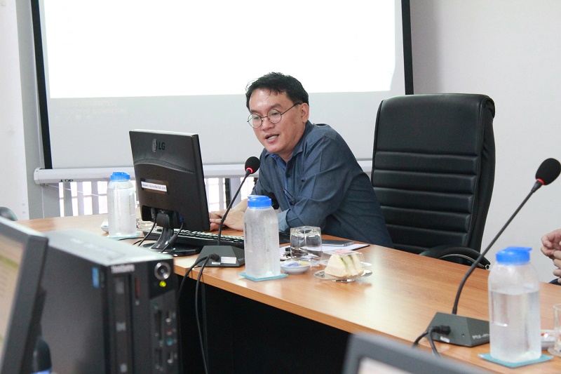 ภาควิชาสถาปัตยกรรม คณะสถาปัตยกรรมศาสตร์ จัดประเมินประกันคุณภาพการศึกษา (ระดับหลักสูตร) ประจำปีการศึกษา 2558 