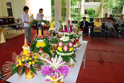 พิธีไหว้ครูและครอบครู ปีการศึกษา 2551