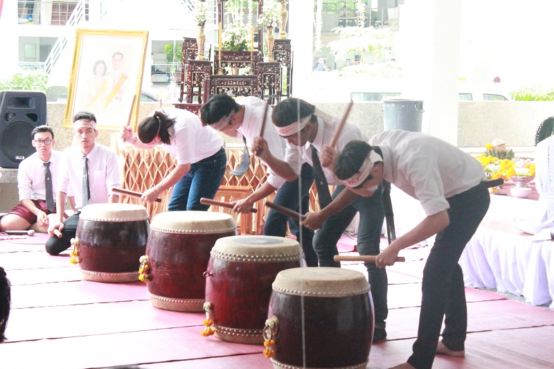 พิธีไหว้ครูและครอบครัวประจำปีการศึกษา 2559