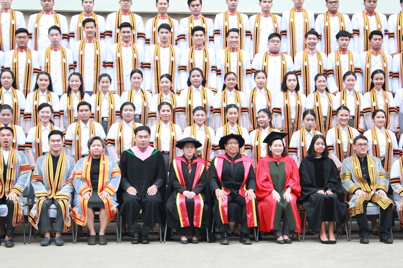 พิธีพระราชททานปริญญาบัตรประจำปีการศึกษา2558