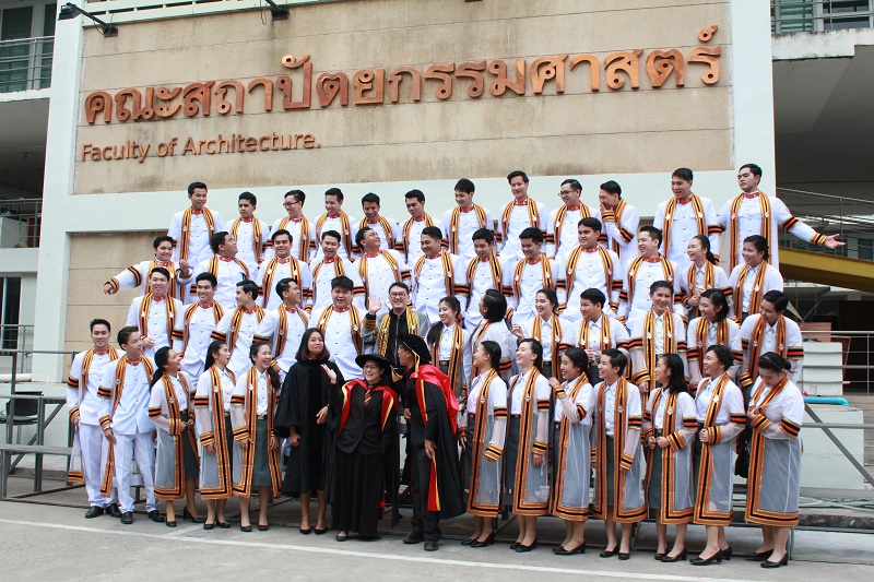 พิธีพระราชททานปริญญาบัตรประจำปีการศึกษา2558