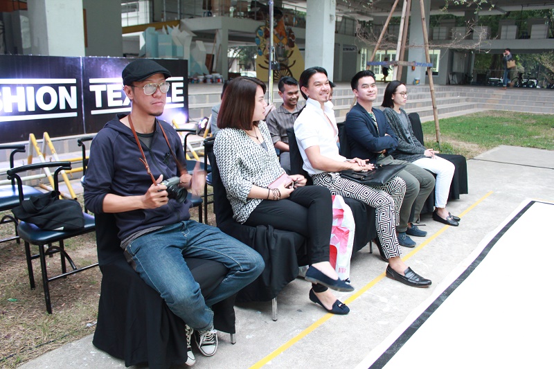 นิสิตจัดแสดงแฟชั่นโชว์ "Jetlag” 