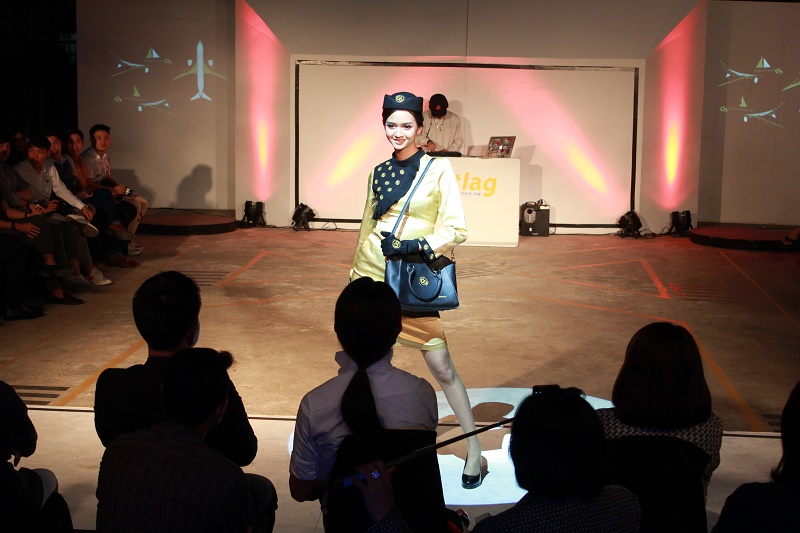 นิสิตจัดแสดงแฟชั่นโชว์ "Jetlag” 