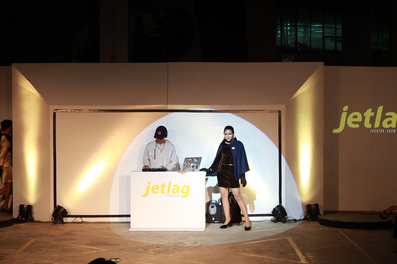นิสิตจัดแสดงแฟชั่นโชว์ "Jetlag” 