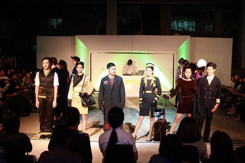 นิสิตจัดแสดงแฟชั่นโชว์ "Jetlag” 